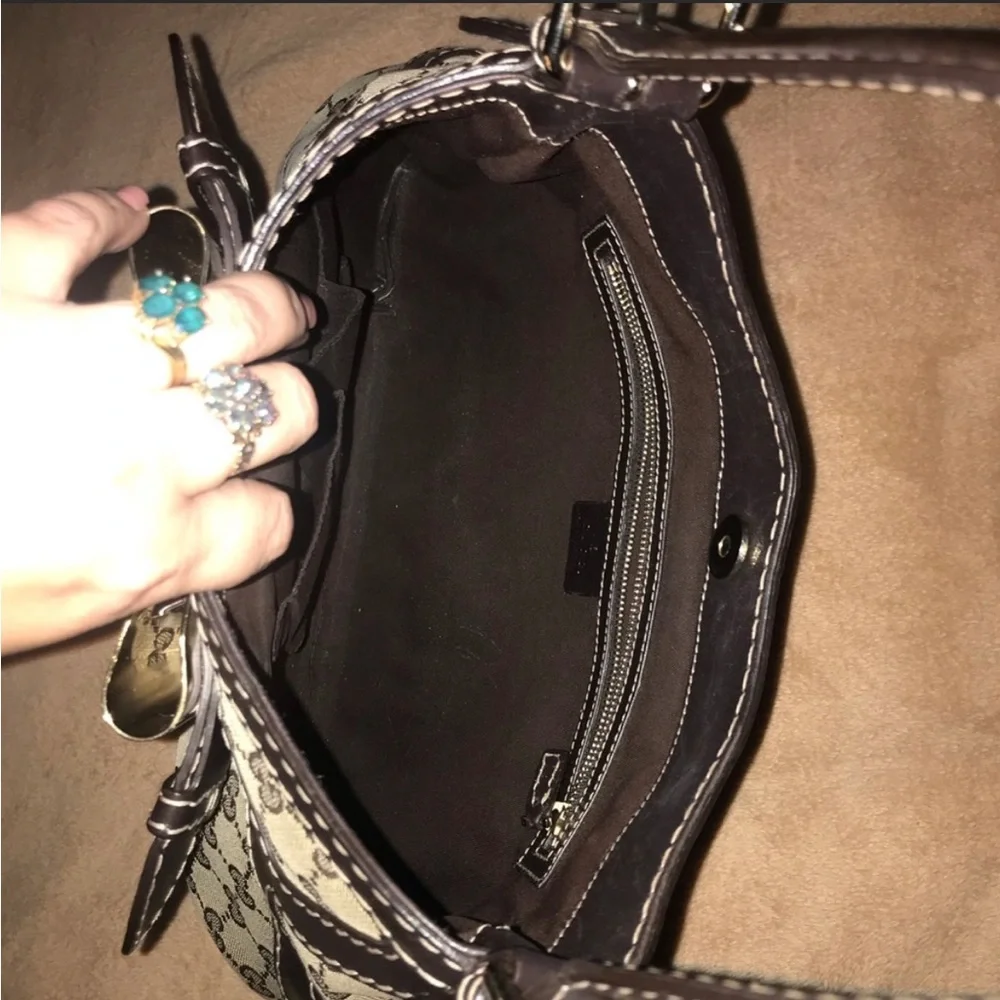 ♥️🥳♥️ BUNDLE- Gucci shoulder bag and Gucci shoes ( 7B ) - Picture 8 of 16